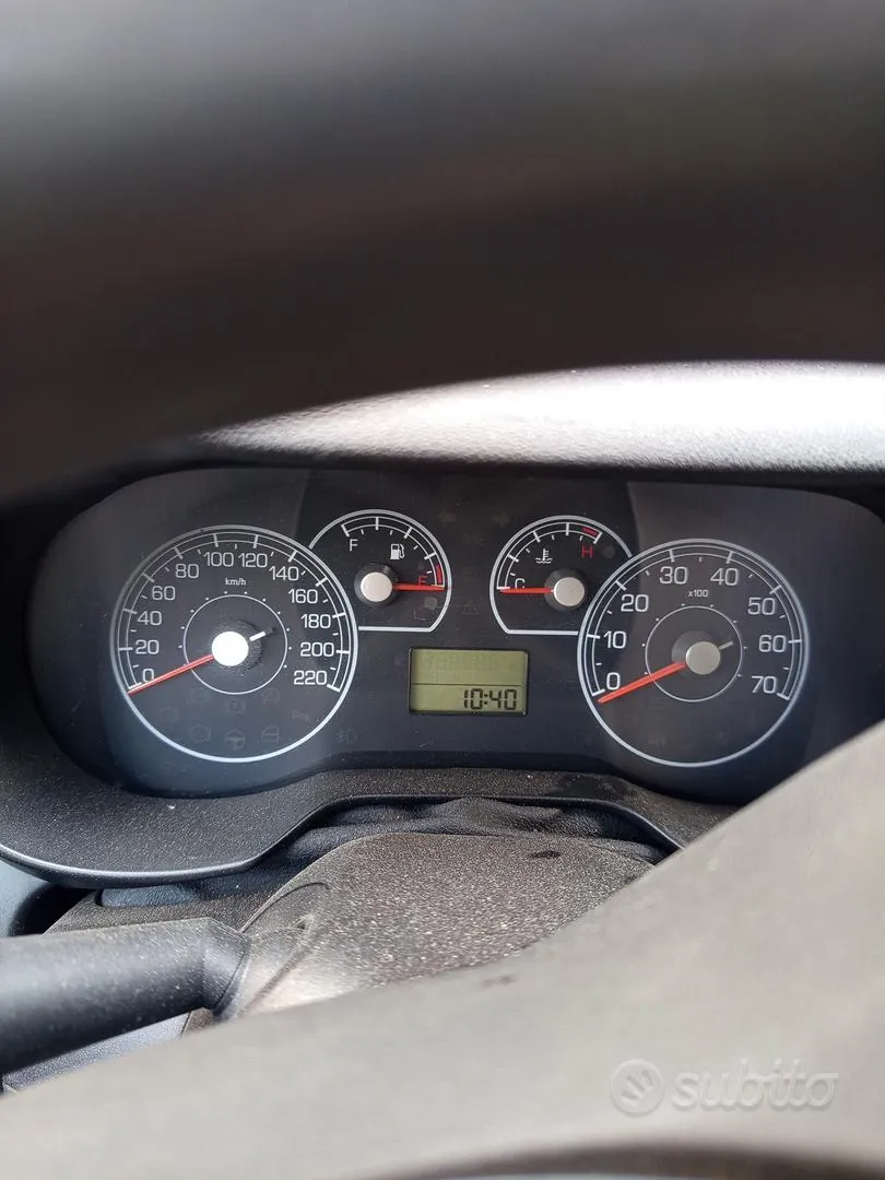 Fiat Grande Punto 2007 photo 5
