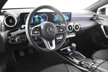 Mercedes-Benz Cla 2022 photo 2