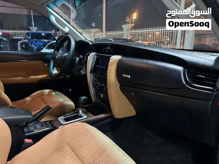 Toyota Fortuner 2018 photo 4