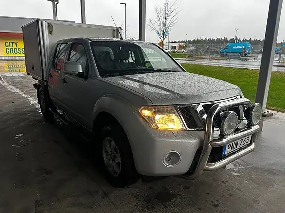 Nissan Navara 2014 photo 2