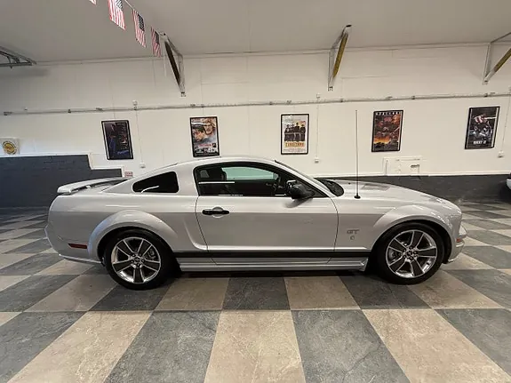 Ford Mustang 2008 photo 2