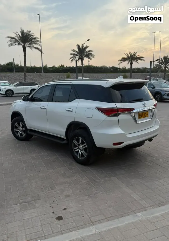 Toyota Fortuner 2019 photo 2