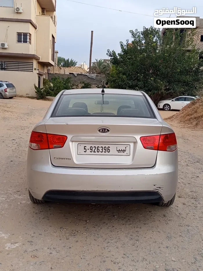 Kia Cerato 2012 photo 2