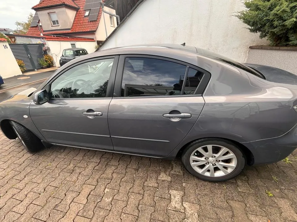 Mazda 3 Limousine