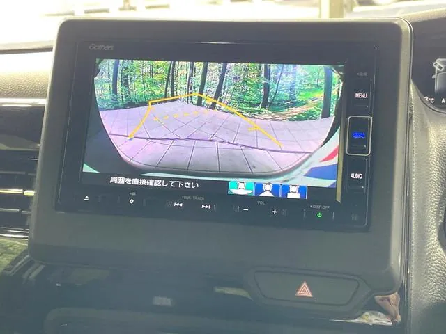 Honda N-Box L 2021 photo 4
