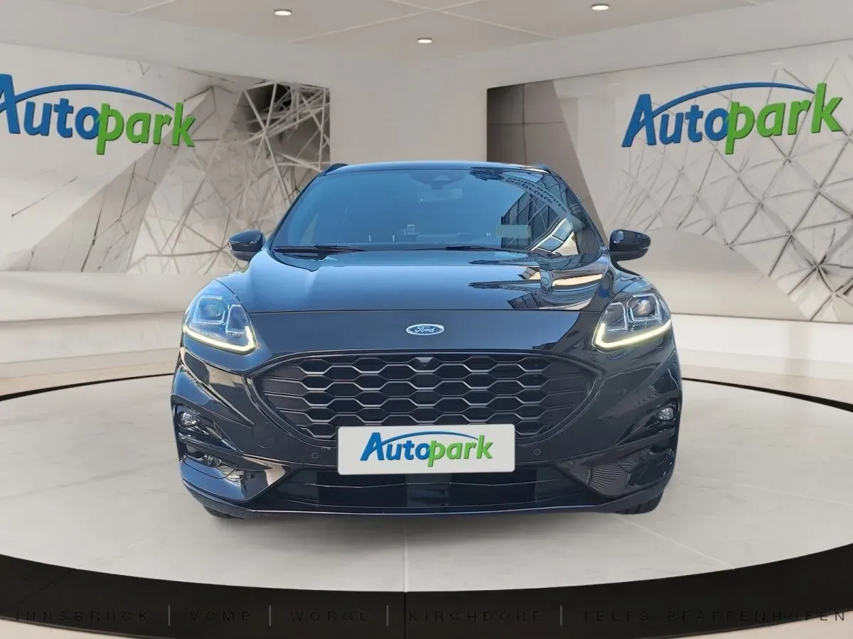 Ford Kuga 2022 photo 2