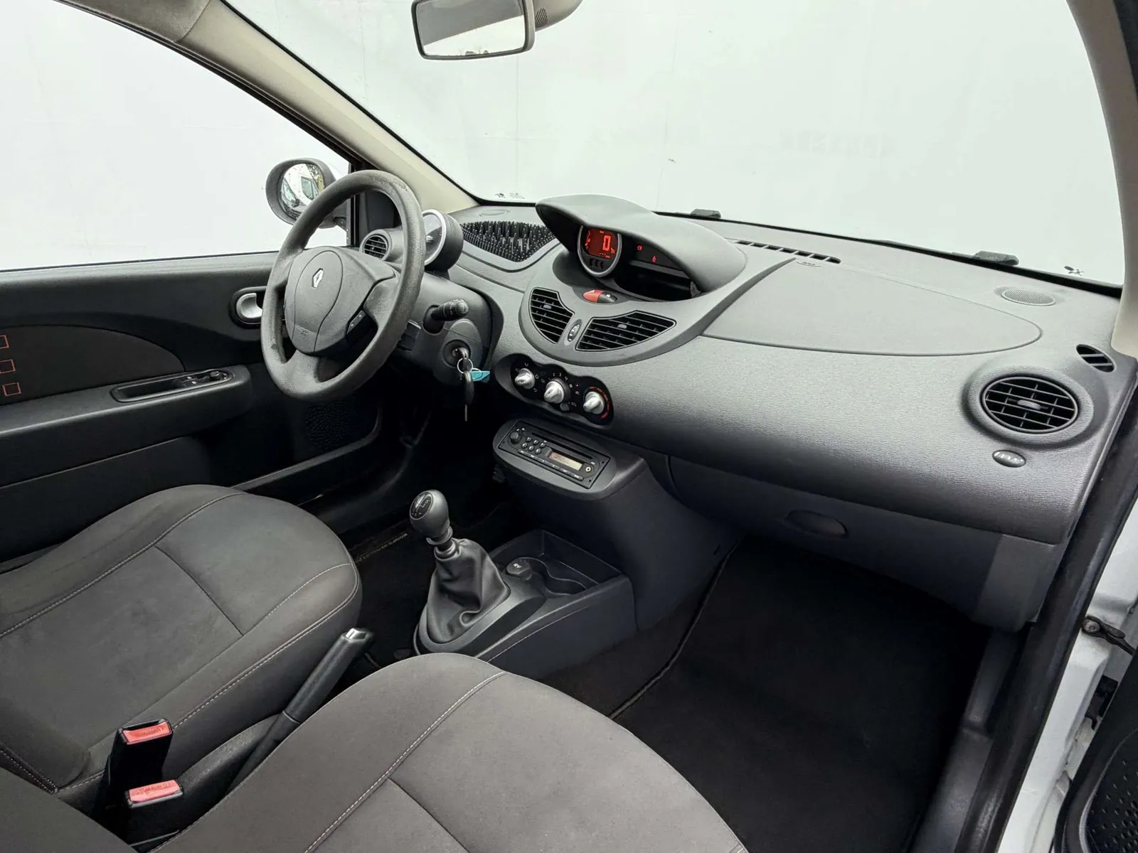 Renault Twingo 2010 photo 3