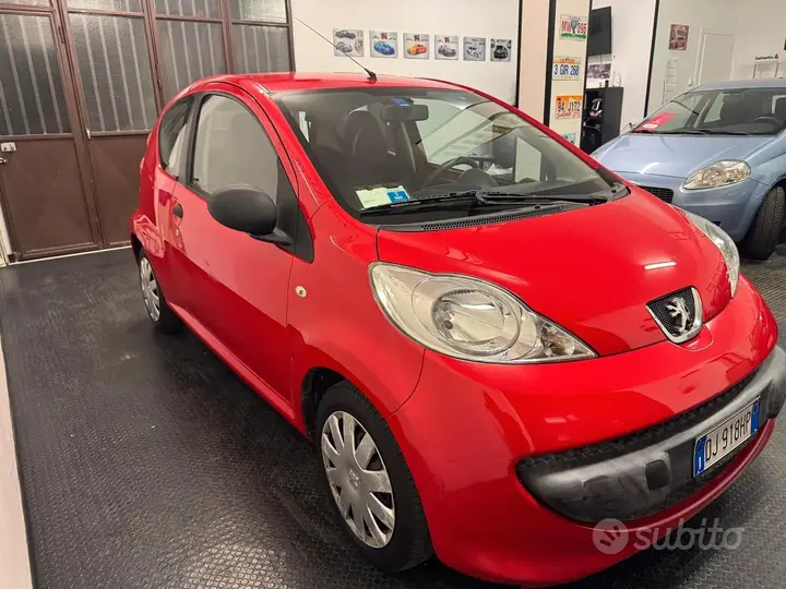 Peugeot 107 2007 photo 2