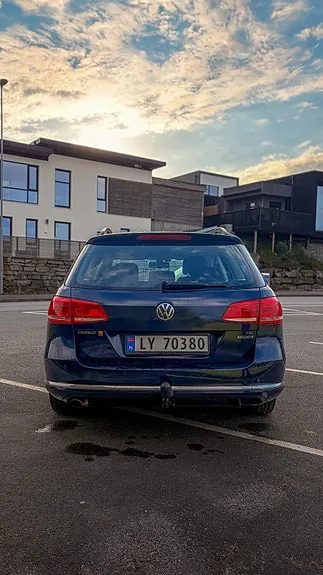 Volkswagen Passat 2011 photo 5