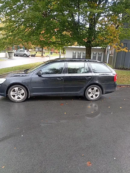 Skoda Octavia 2012 photo 3