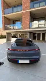 Porsche Taycan 2025 photo 5
