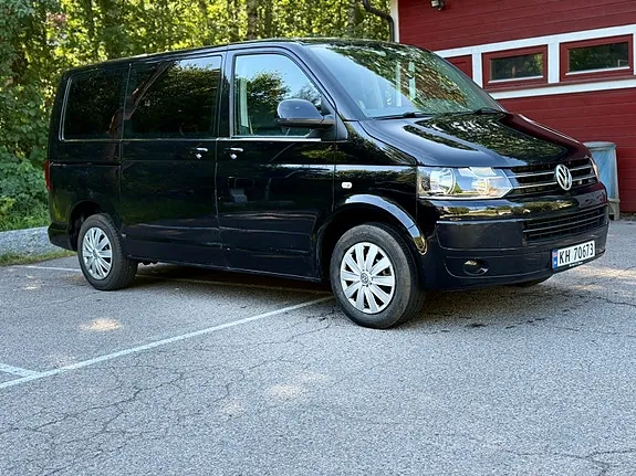 Volkswagen Caravelle 2011 photo 2