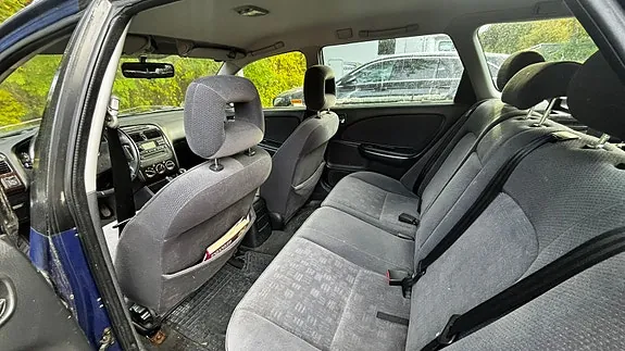 Toyota Avensis 2001 photo 3