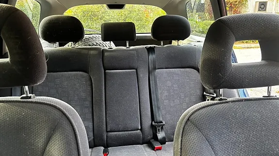Toyota Avensis 2001 photo 4