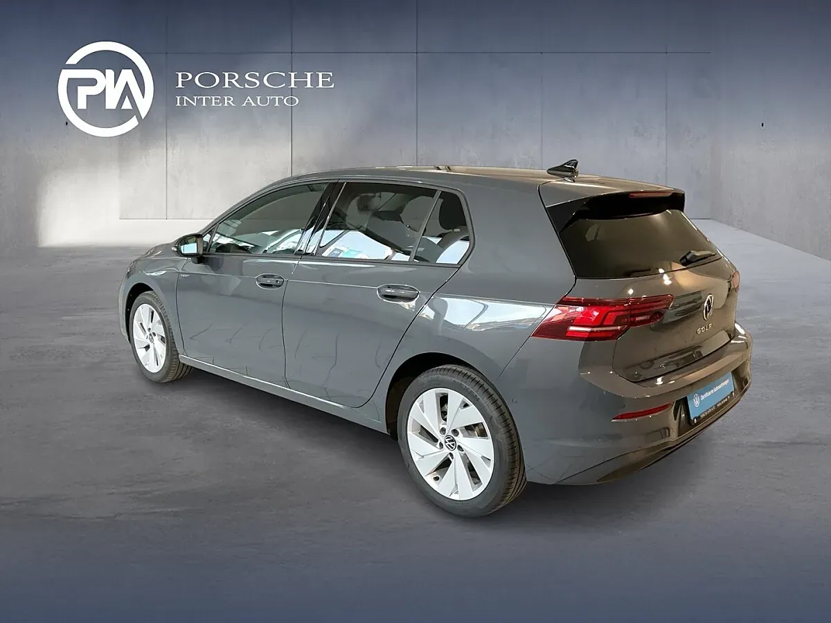 Volkswagen Golf 2026 photo 3