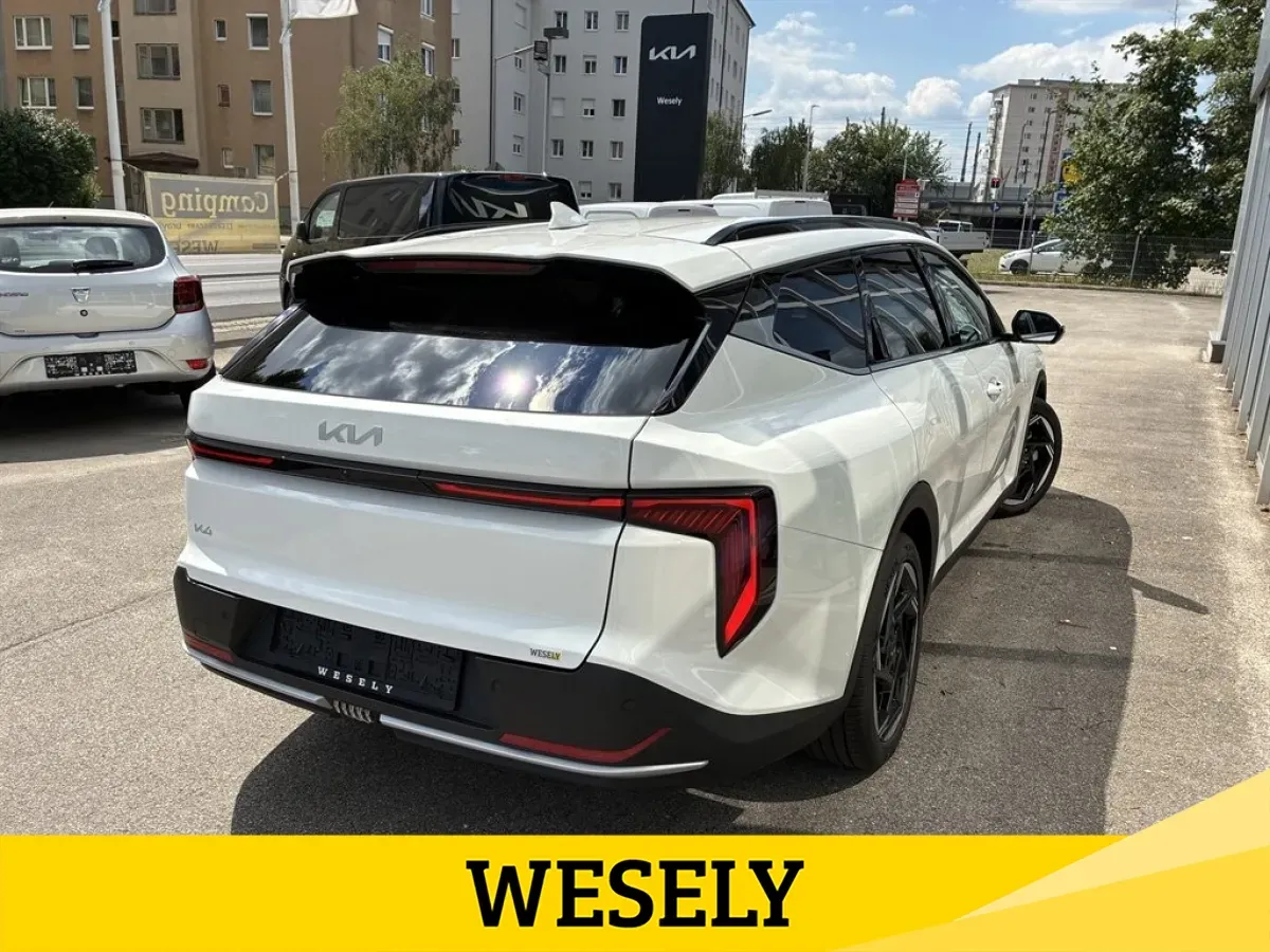 Kia K4 photo 3