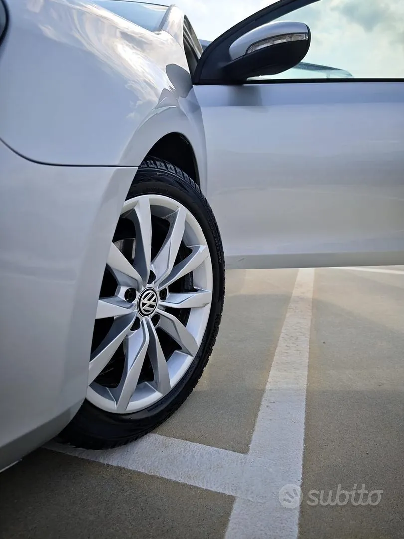 Volkswagen Golf 2009 photo 2