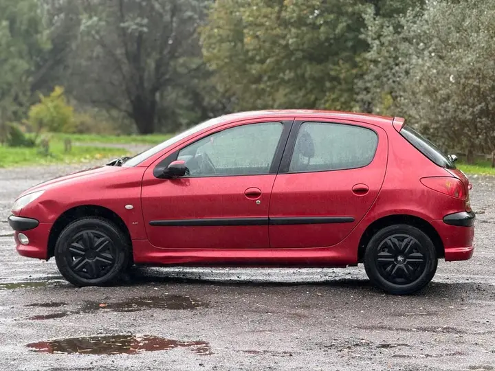 Peugeot 206 2003 photo 5
