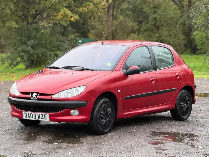 Peugeot 206 2003 photo 4