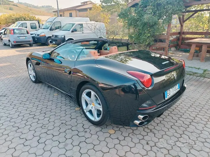 Ferrari California 2010 photo 4