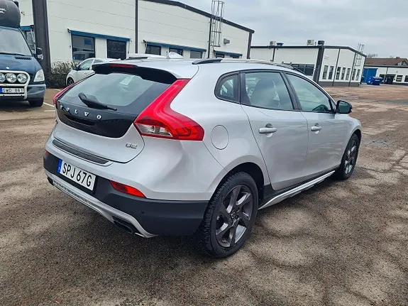Volvo V40 Cross Country 2015 photo 4