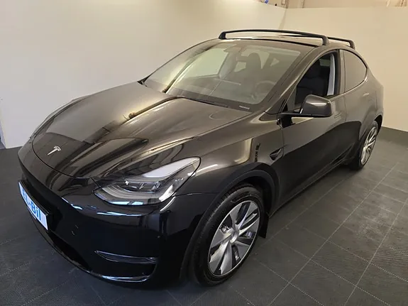 Tesla Model Y 2023 photo 4