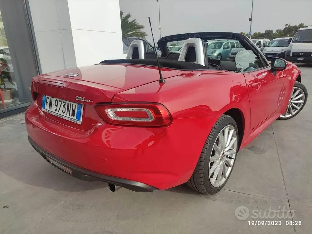 Fiat 124 Spider 2018 photo 4