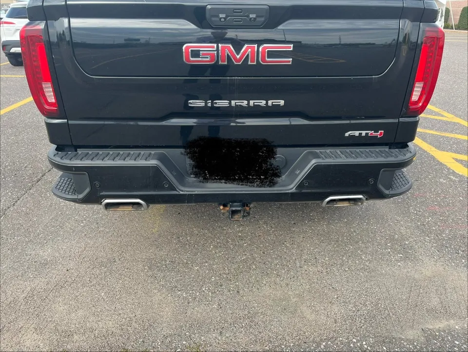 GMC Sierra 1500 2023 photo 2