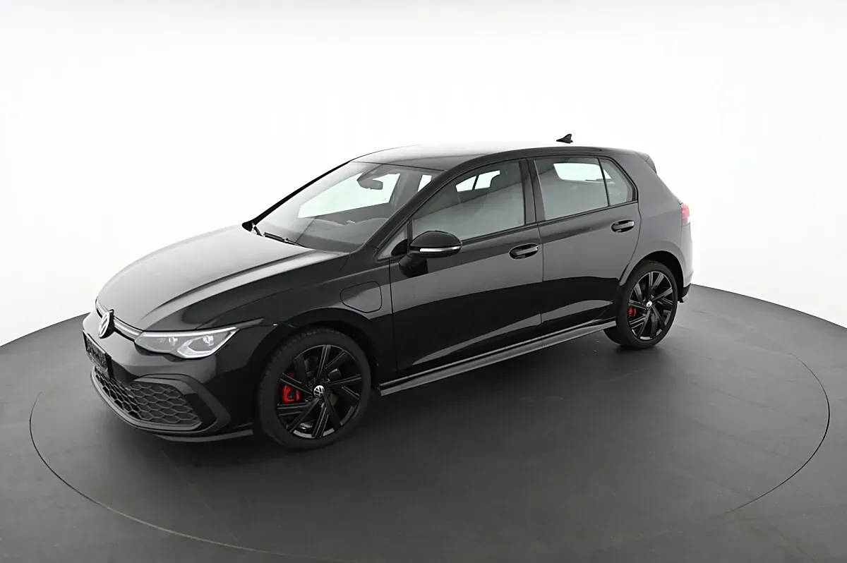 Volkswagen Golf 2022 photo 3