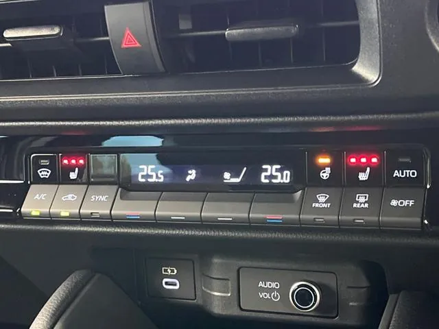 Toyota Land Cruiser Fj 2026 photo 5