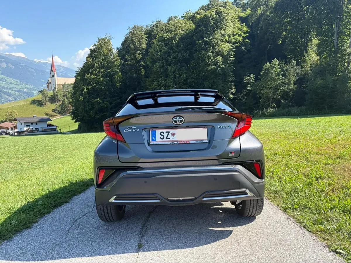 Toyota C-Hr 2023 photo 3