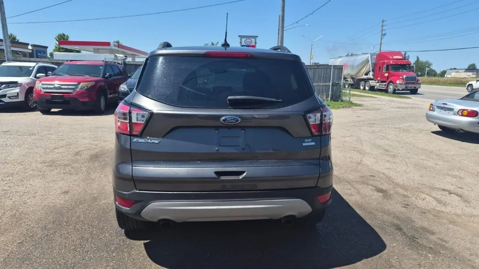 Ford Escape 2018 photo 4
