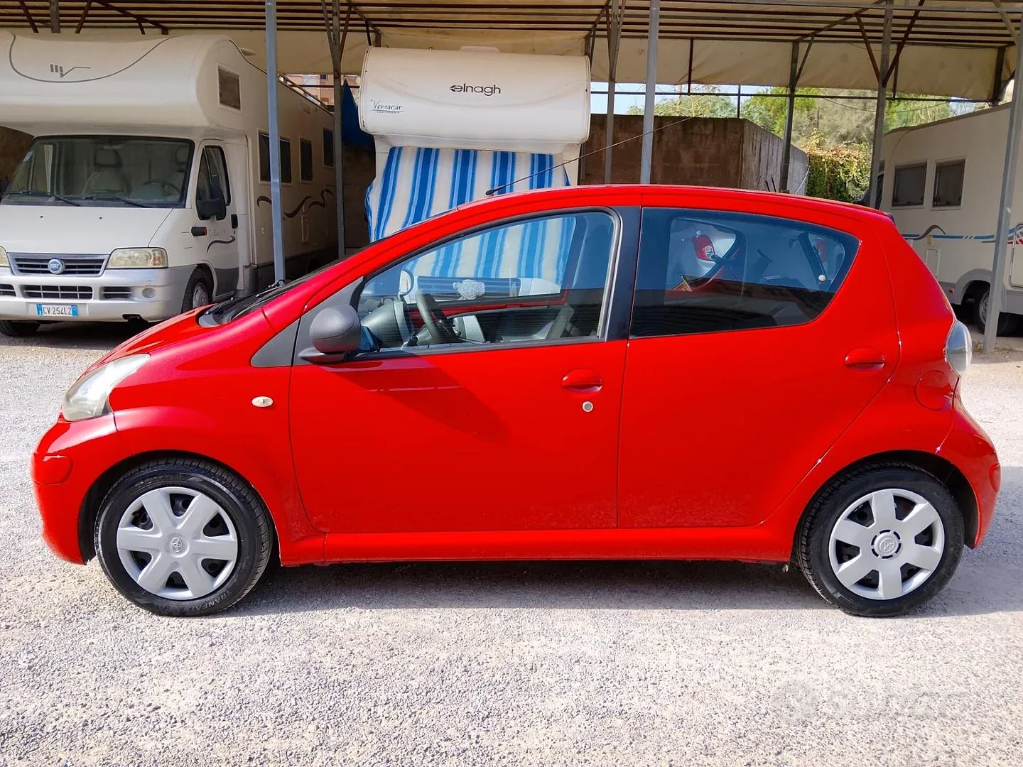 Toyota Aygo 2010 photo 2