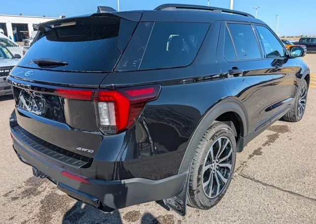 Ford Explorer 2025 photo 5