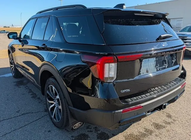 Ford Explorer 2025 photo 3