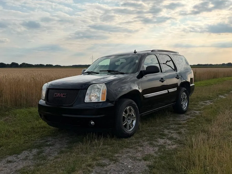 GMC Yukon Denali