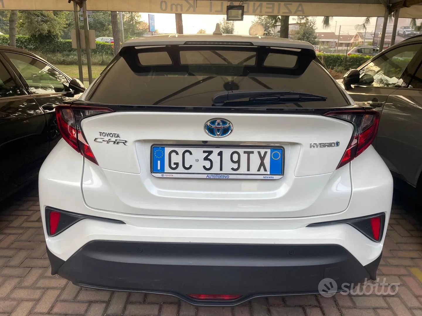 Toyota C-Hr 2020 photo 2