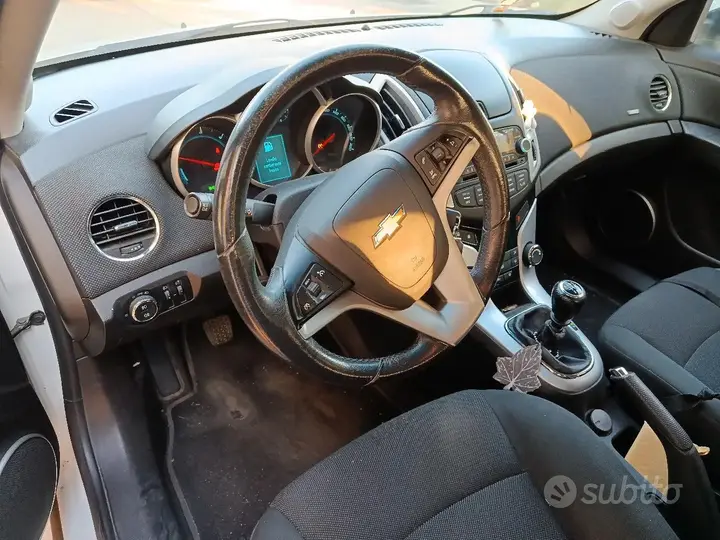 Chevrolet Cruze 2013 photo 3