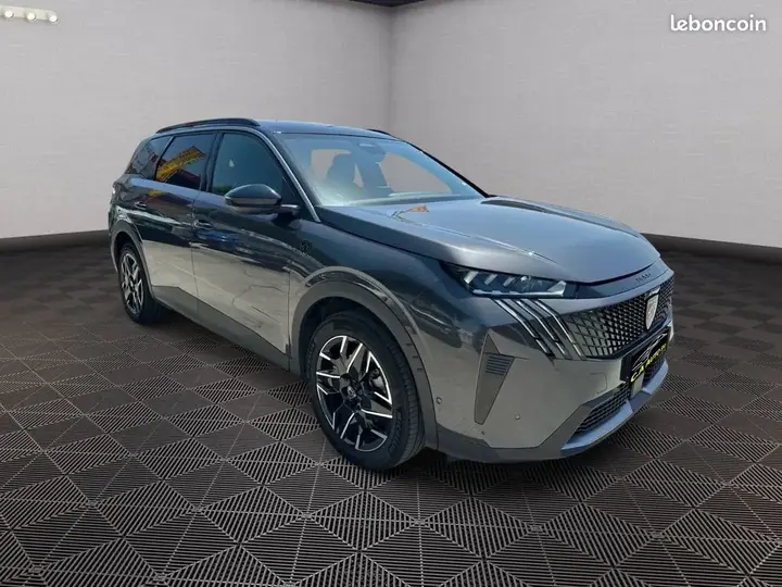 Peugeot 5008 2025 photo 2
