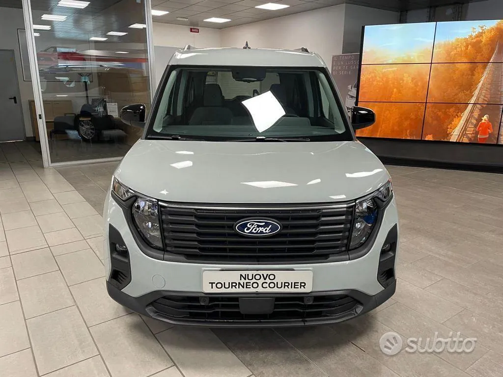 Ford Tourneo Courier 2024 photo 2