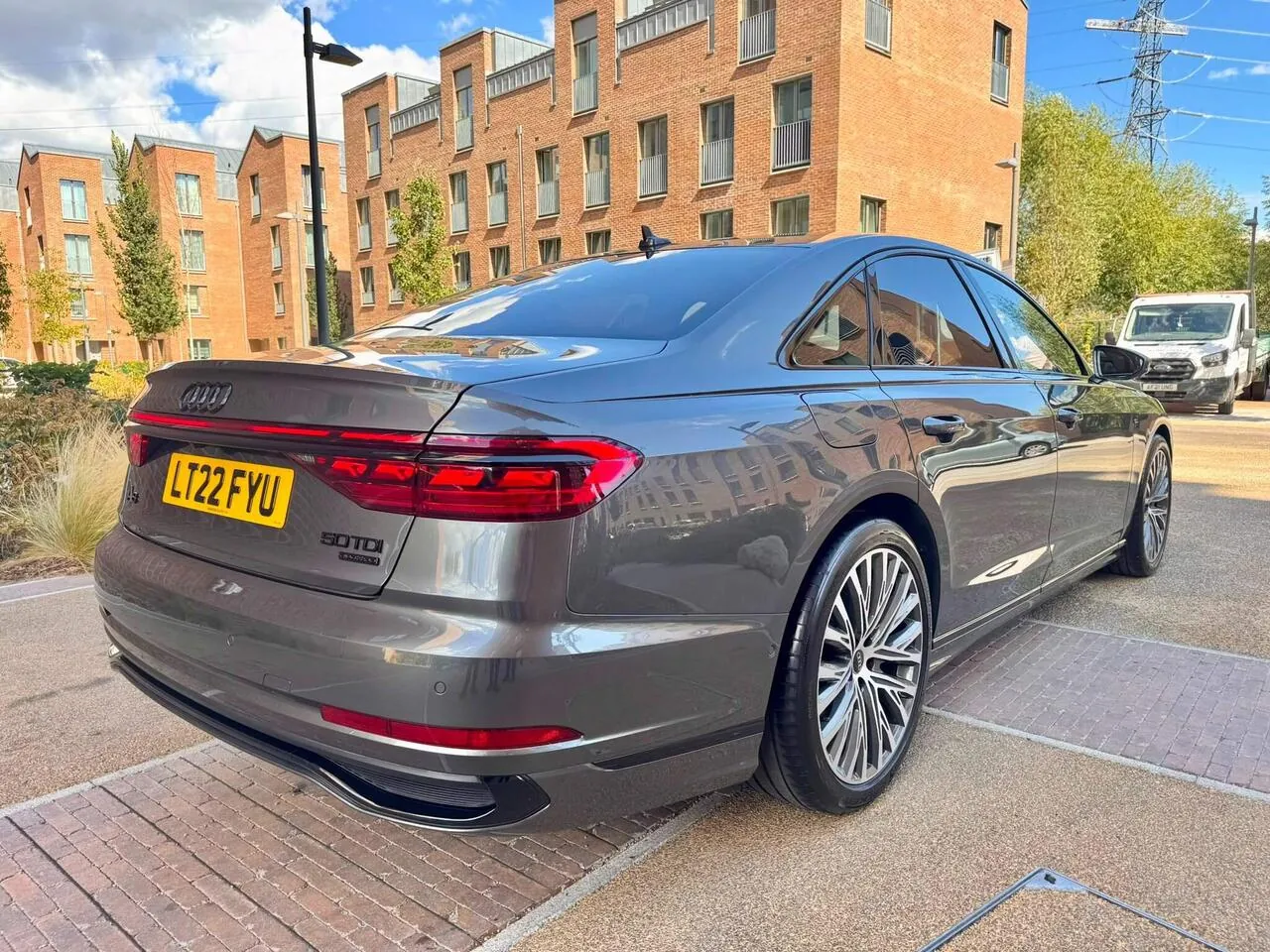 Audi A8 2022 photo 3