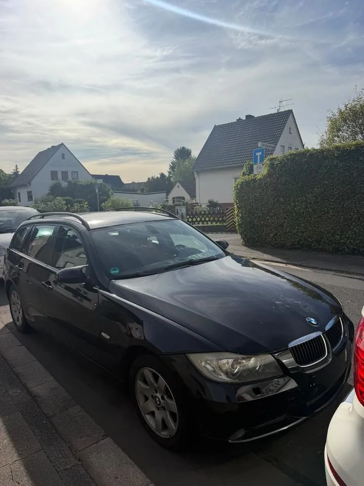 BMW E91 320I
