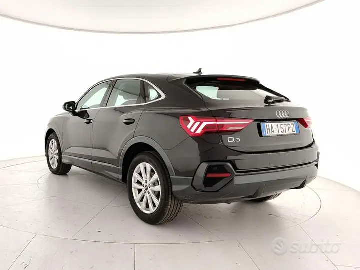 Audi Q3 2025 photo 4