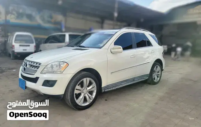 Mercedes-Benz M-Class 2010 photo 2