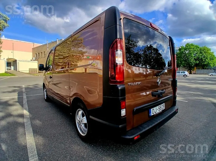 Renault Trafic 2020 photo 2