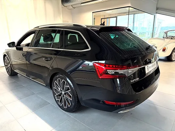 Skoda Superb 2023 photo 4
