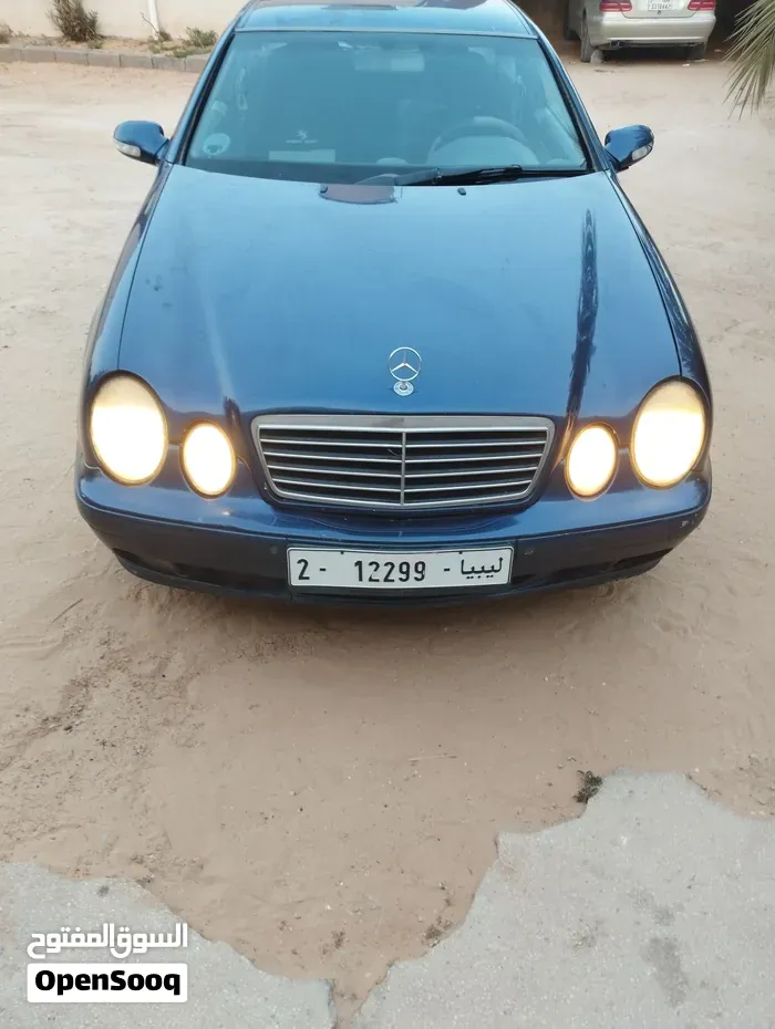Mercedes-Benz Clk-Class 2001 photo 3
