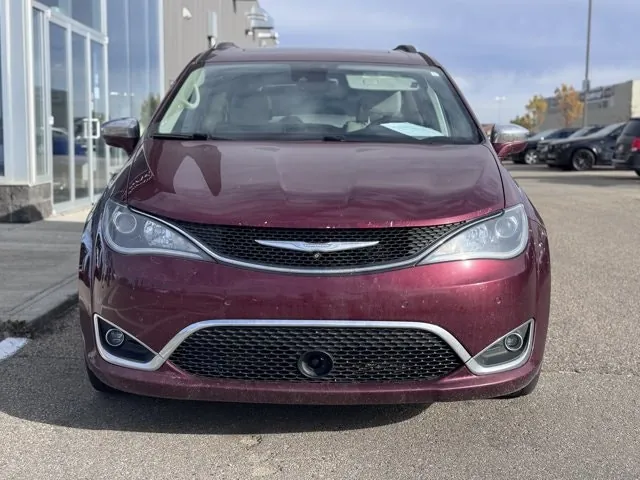 Chrysler Pacifica 2017 photo 3