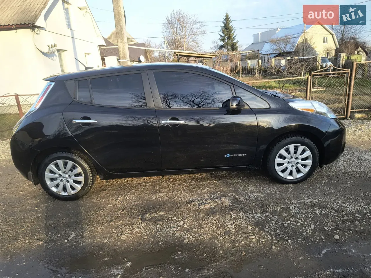 Nissan Leaf 2015 photo 3