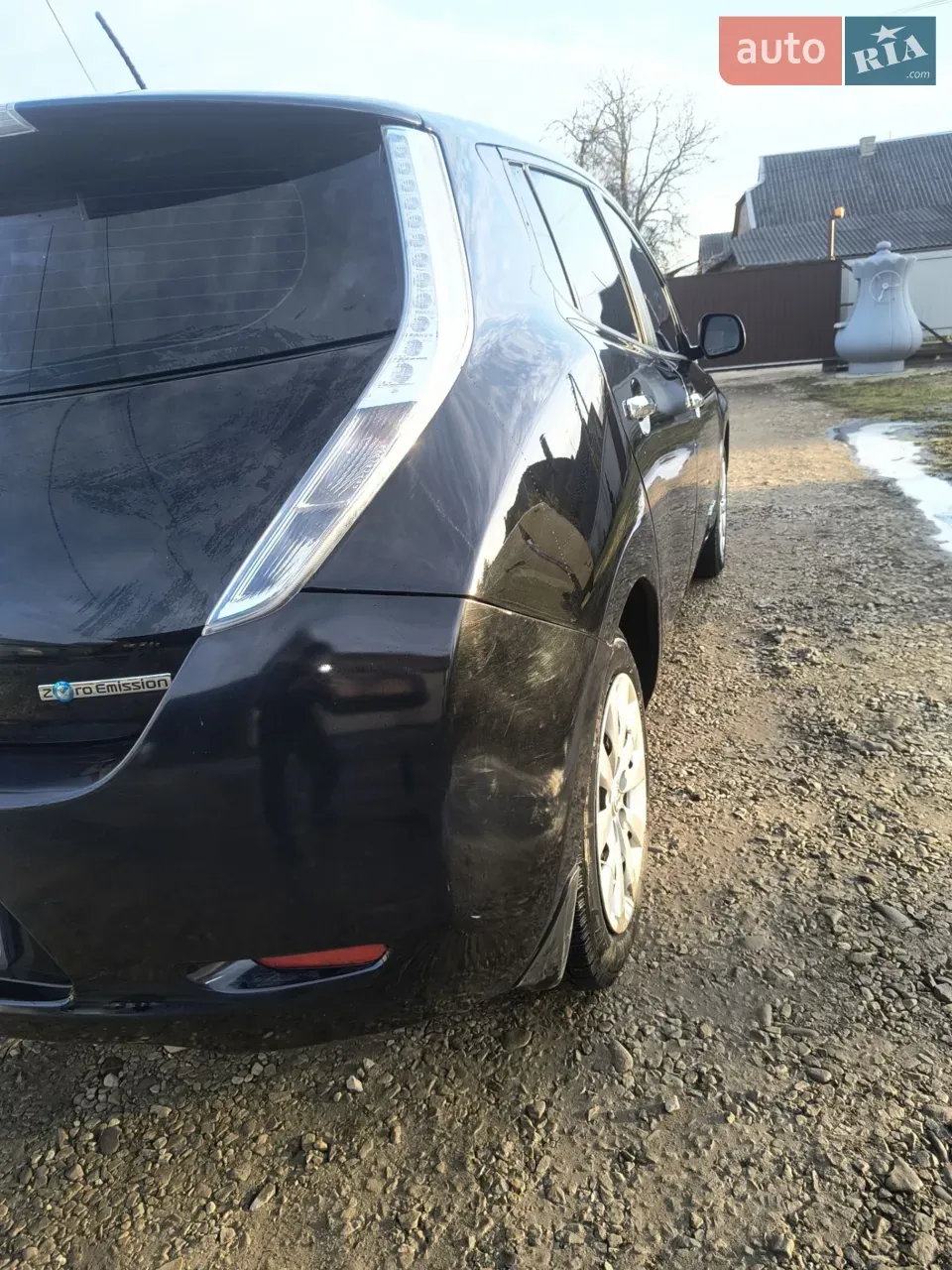 Nissan Leaf 2015 photo 5